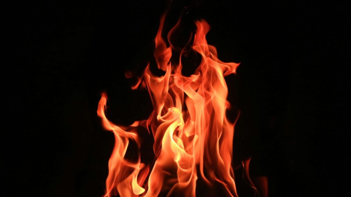 Lana de roca: la resistencia al fuego para manteneros seguros