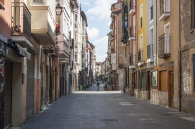 Aislamiento en comunidades de vecinos: beneficios y ahorro con Ecoisola